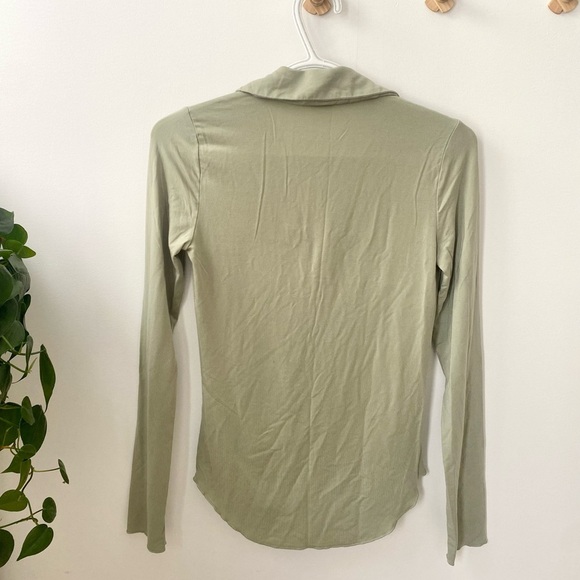 Aritzia Wilfred pose button down - Picture 6 of 6